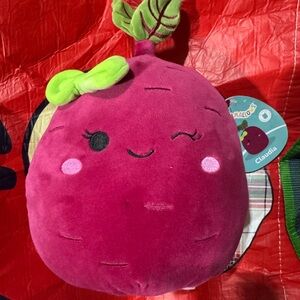 Squishmallows-Claudia The BeetRoot-Plush Toy